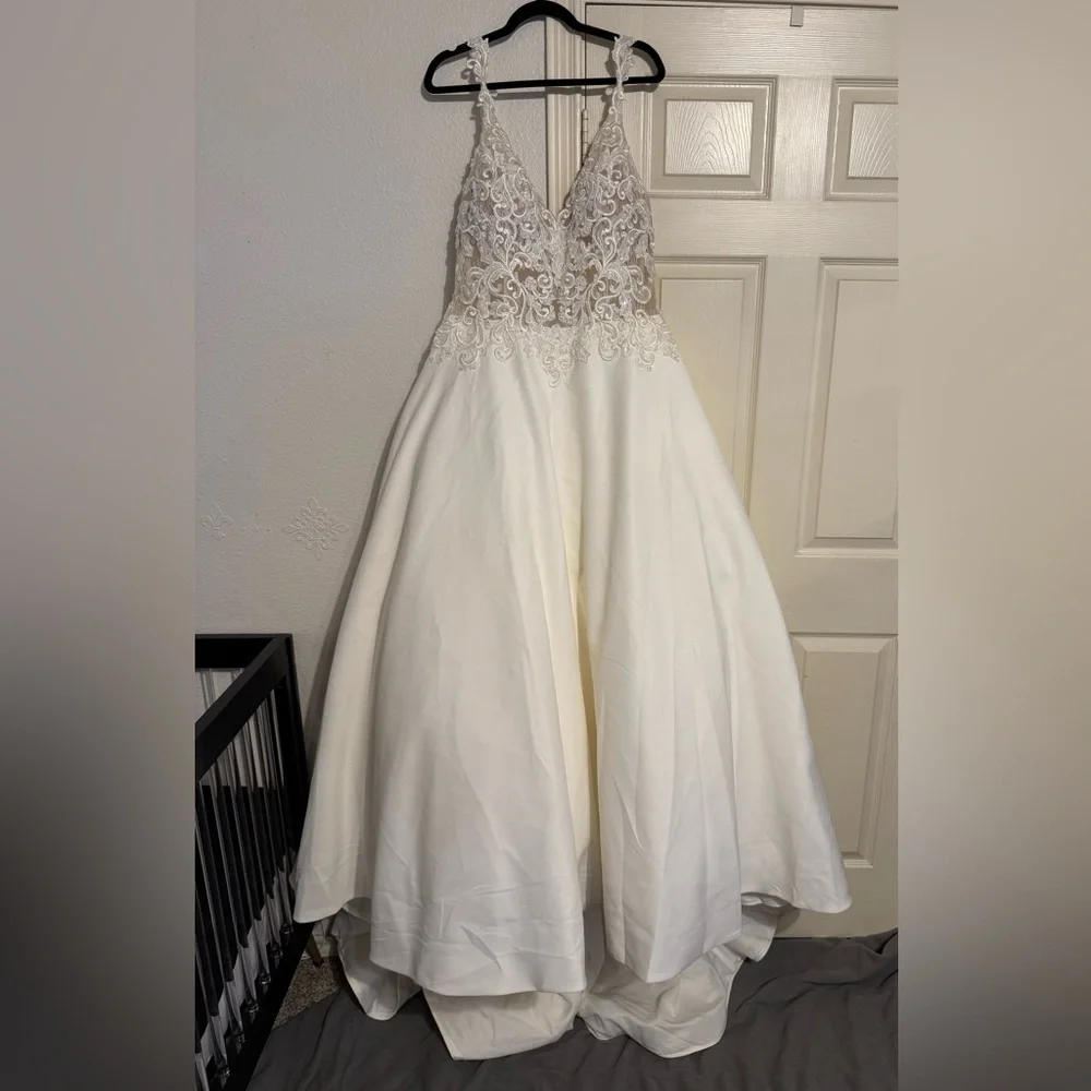 Morilee Style 5716 Petrova Wedding Dress - Picture 5 of 8
